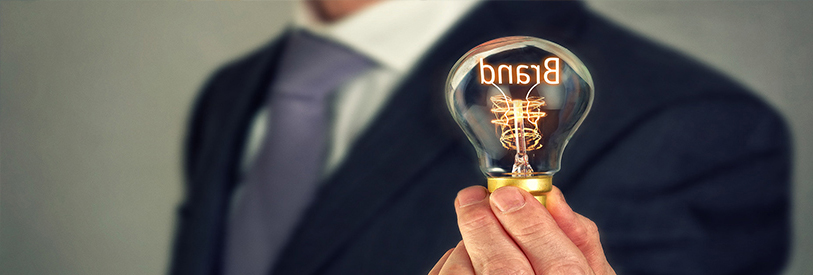 مدیران برندسازی باید با حداقل هزینه برای محصول تبلیغ کنند. 