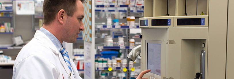 تکنسین ها باید بتوانند از نرم افزارهای مدیریت داروخانه استفاده کنند. 