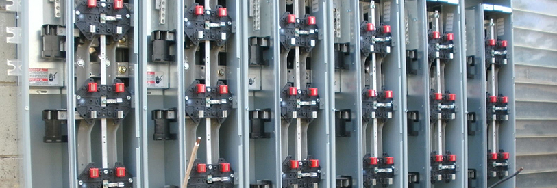 از برق صنعتی برای محیط های صنعتی استفاده میشود. 