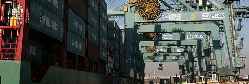 محوله های گمرکی باید با نظم و به ترتیب چیده شوند. 