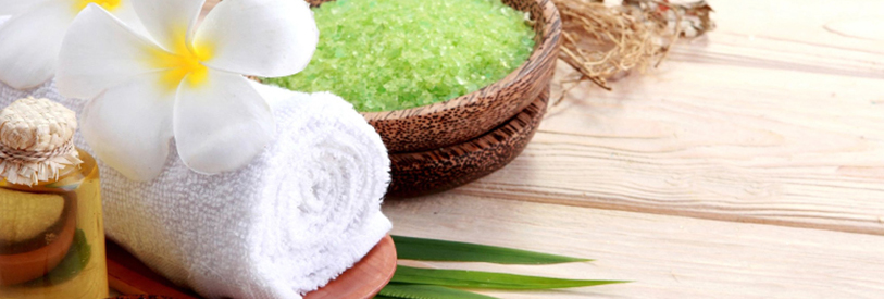 انواع ماساژ به واسطه تجهیزات و شیوه کار از هم متمایز میشوند.