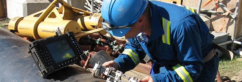 جوشکارها باید اصول ایمنی را رعایت کنند.