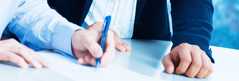 مدیر یک پروژه باید در مورد تحویل به موقع پروژه تضمین بدهد. 