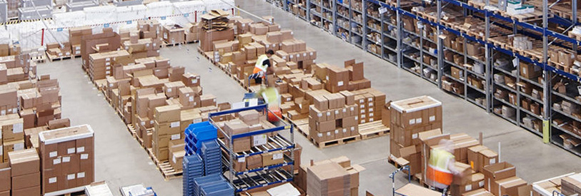 انباردار باید مشخصات محصولات انبار شده را یادداشت کند. 