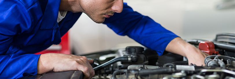 مکانیک ها باید بتوانند انواع خودرو را تعمیر کنند.