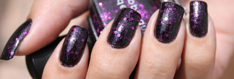 کاشت ناخن دارای مراحل های زیادی است که در آموزش به آن پرداخته می شود