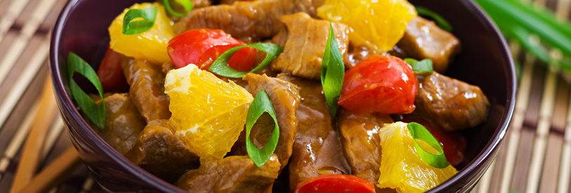 وظیفه سرآشپز نظارت و کنترل بر کارهای آشپز ها می باشد.