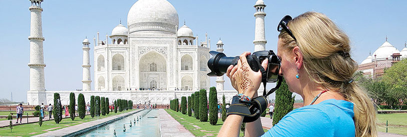 خبرنگار-کیست