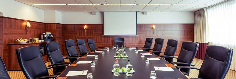 میزبان-کیست