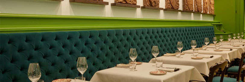 دوره مدیریت رستوران می تواند مهارت های مورد نیاز افراد برای ورود به بازار کسب و کار را به آن ها آموزش دهد.