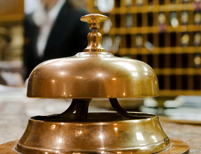 آموزش پذیرشگر هتل