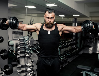 تاثیر مربی بدنسازی در باشگاه